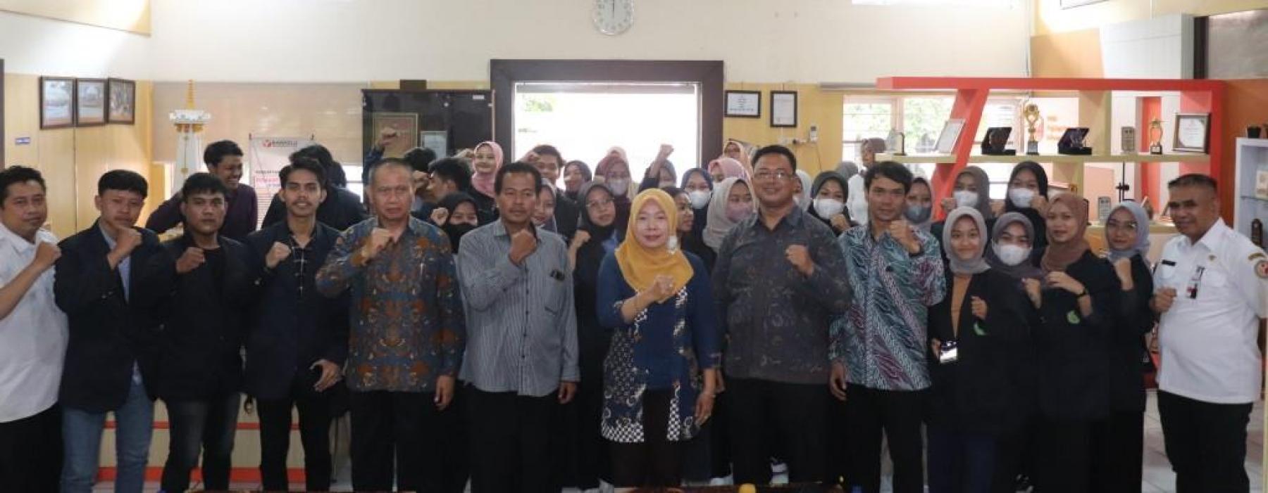 Mahasiswa Universitas Aisyiyah Yogyakarta Belajar Demokrasi dan Pengawasan Pemilu ke Bawaslu DIY