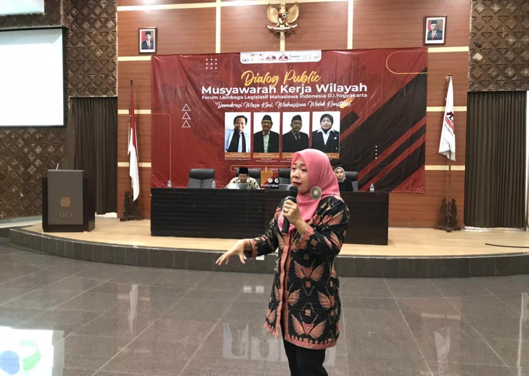 Kontribusi Mahasiswa Masa Kini: Pengawalan Demokrasi Melalui Konstitusi