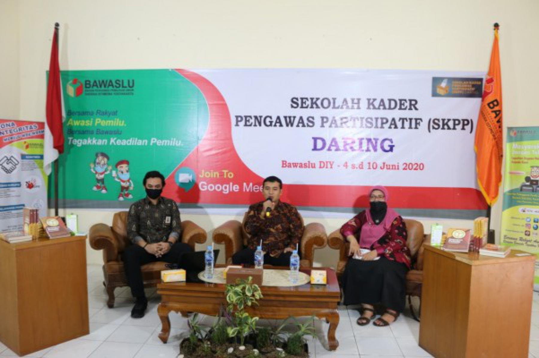 Pengawasan Partisipatif Esensi Demokrasi 
