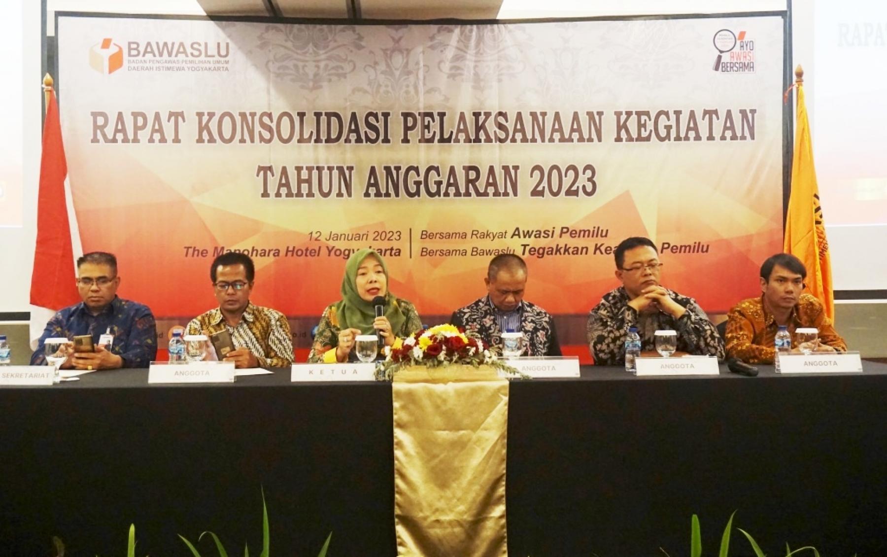 Demi Wujudkan Akuntabilitas Kinerja, Bawaslu DIY dan Kabupaten/Kota Se-DIY Gelar Rapat Konsolidasi Pelaksanaan Kegiatan Tahun Anggaran 2023 