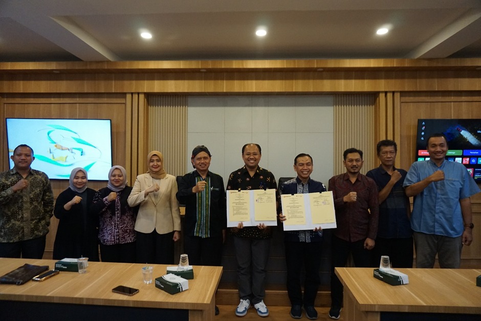 Dorong Penguatan Pengawasan Partisipatif, Bawaslu DIY Membersamai Bawaslu Bantul Penandatanganan Perjanjian Kerja Sama Dengan UMY