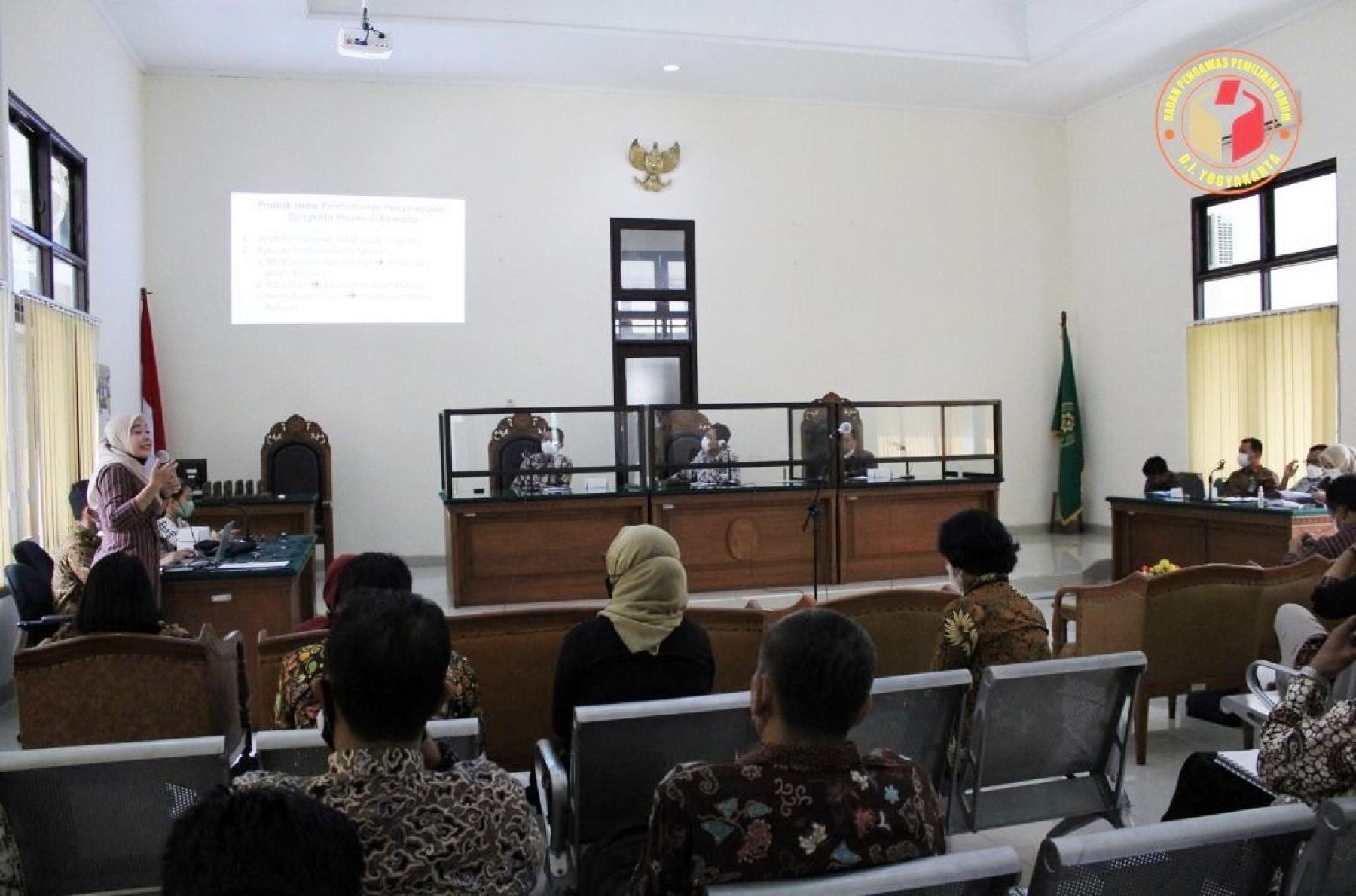 Bawaslu DIY Bersama Bawaslu Kabupaten/Kota Kunjungi PTUN Yogyakarta Bahas Persiapan Tahapan Pemilu 2024