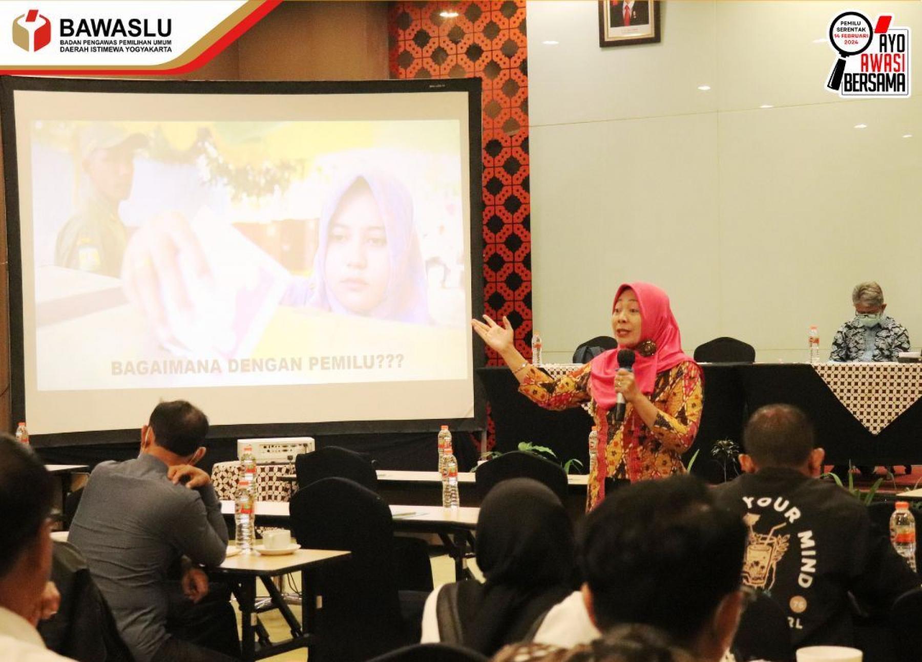Sosialisasi Pengawasan Partisipatif Pemilu 2024 Kepada Aparat Pemerintah Tingkat Kapanewon/Kemantren dan Kalurahan/Kelurahan 