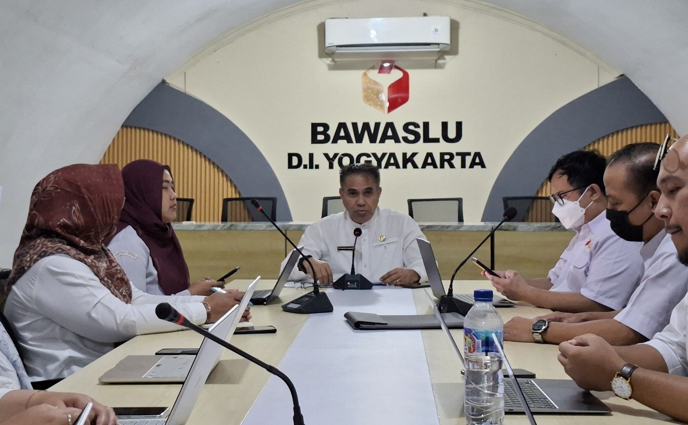 Sekretariat Bawaslu DIY Gelar Rapat Koordinasi, Bahas Penataan Pejabat dan Pengelolaan Sumber Daya