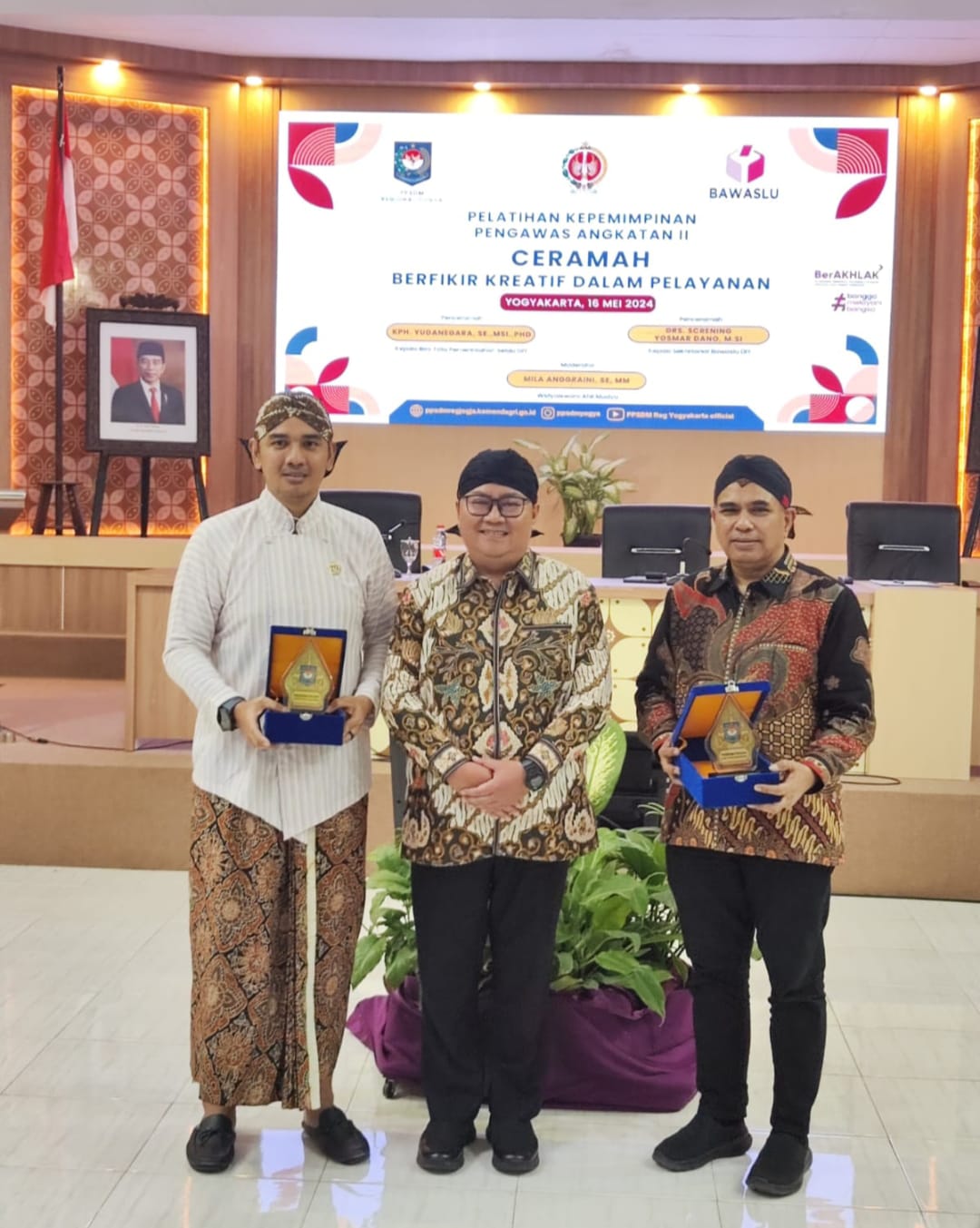 Ajak Para Calon Pemimpin Untuk Melayani, Bawaslu DIY Sampaikan Materi Kepemimpinan