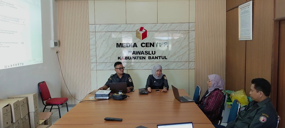 Optimalkan Pemberitaan Website dan Publikasi ke Media Sosial, Bawaslu DIY Lakukan Supervisi ke Bawaslu Kabupaten Bantul