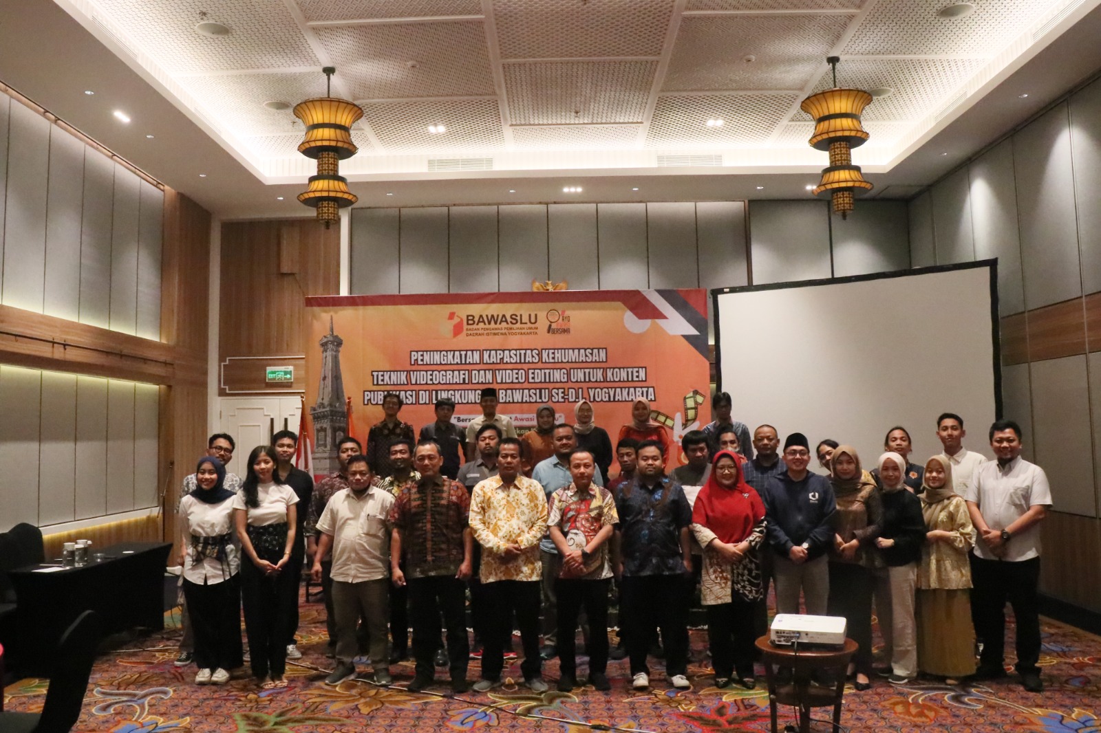 Tingkatkan Kapasitas Kehumasan, Bawaslu DIY Selenggarakan Lokakarya Videografi dan Teknik Editing