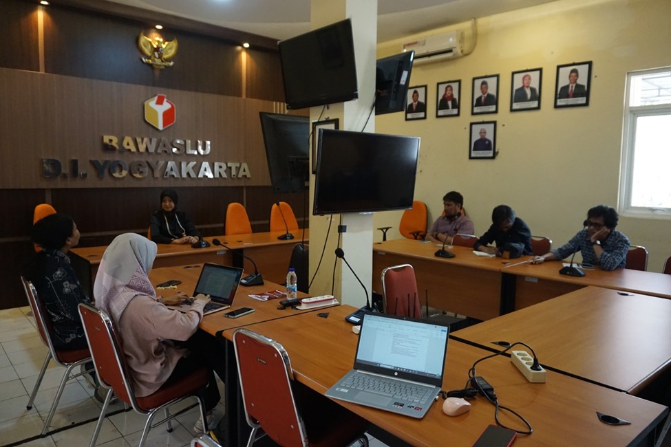 Bawaslu DIY dan LKiS Perkuat Kolaborasi untuk Pemilu Inklusif dan Pengawasan Partisipatif