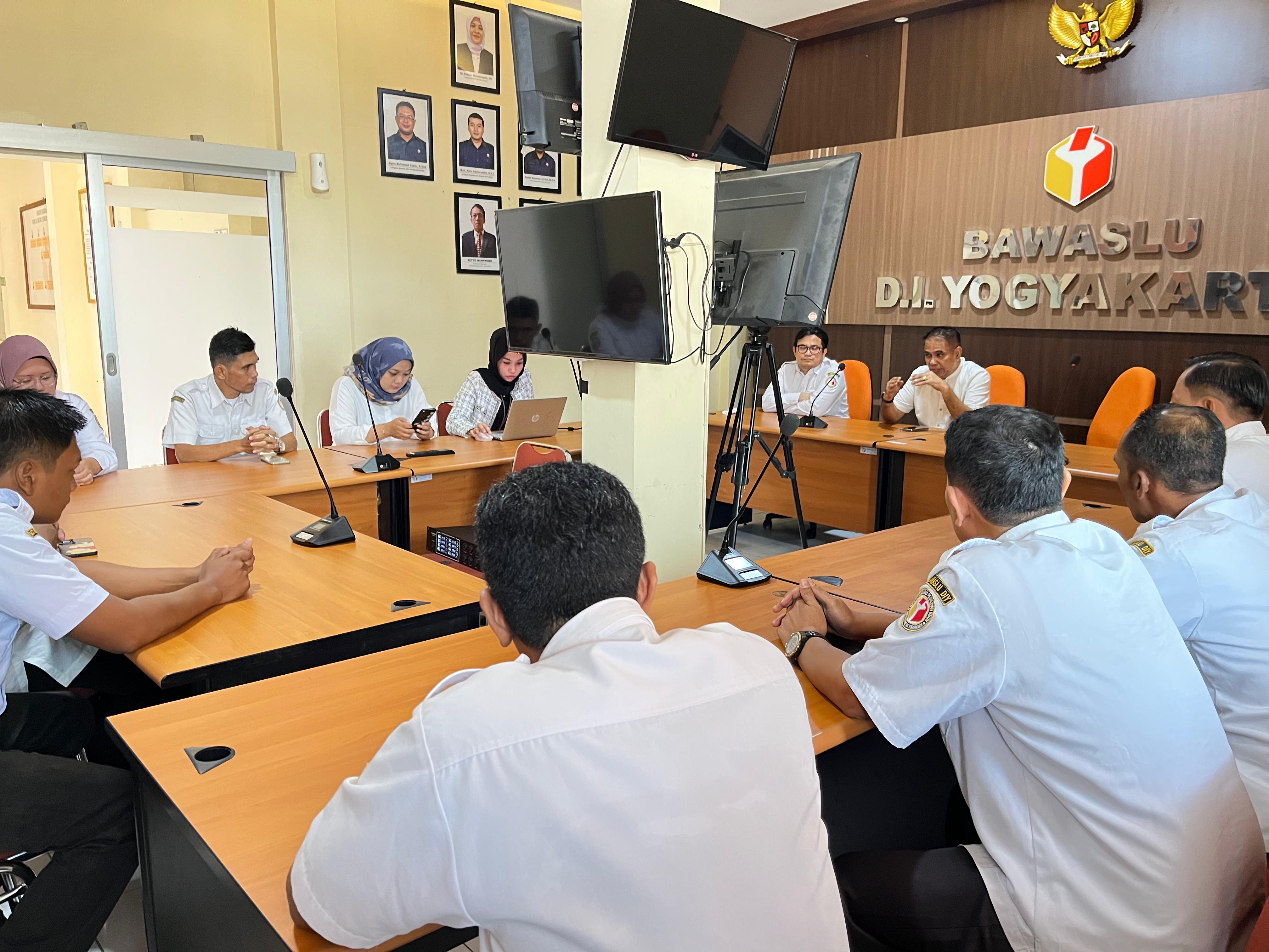 Kepala Sekretariat Bawaslu DIY Instruksikan PPPK Segera Lengkapi Dokumen Penggajian