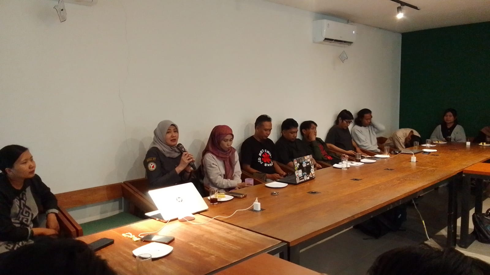 Perkuat Narasi Isu Demokrasi Lewat Pertemuan Admin Media Sosial