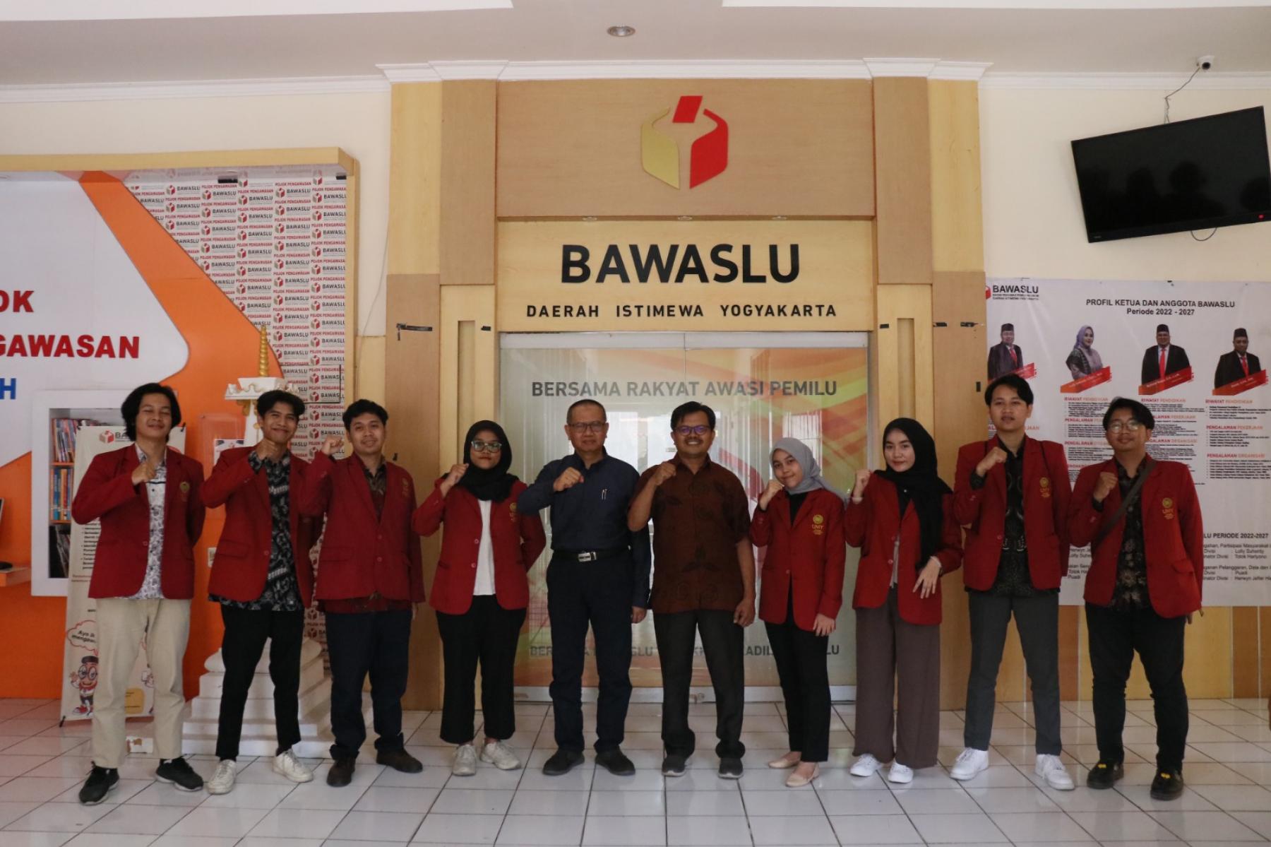 Perkuat Pemahaman Kepemiluan, Mahasiswa Universitas Muhammadiyah Yogyakarta (UMY) Berkunjung Ke Bawaslu DIY