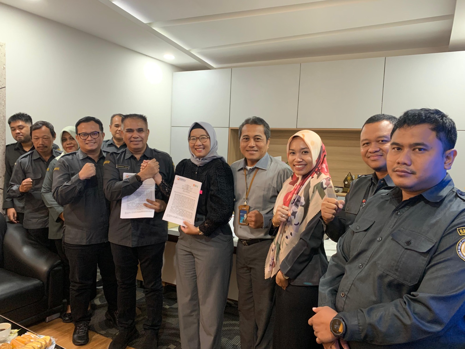 Bawaslu DIY dan BNI Cabang UGM Teken Adendum Perjanjian Kerja Sama Payroll