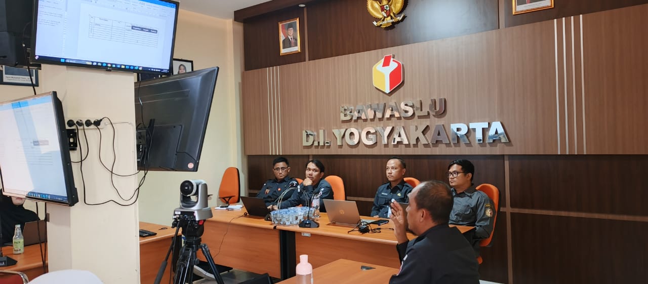 Bawaslu DIY berdiskusi tentang penyimpanan satu data dokumen di DIY