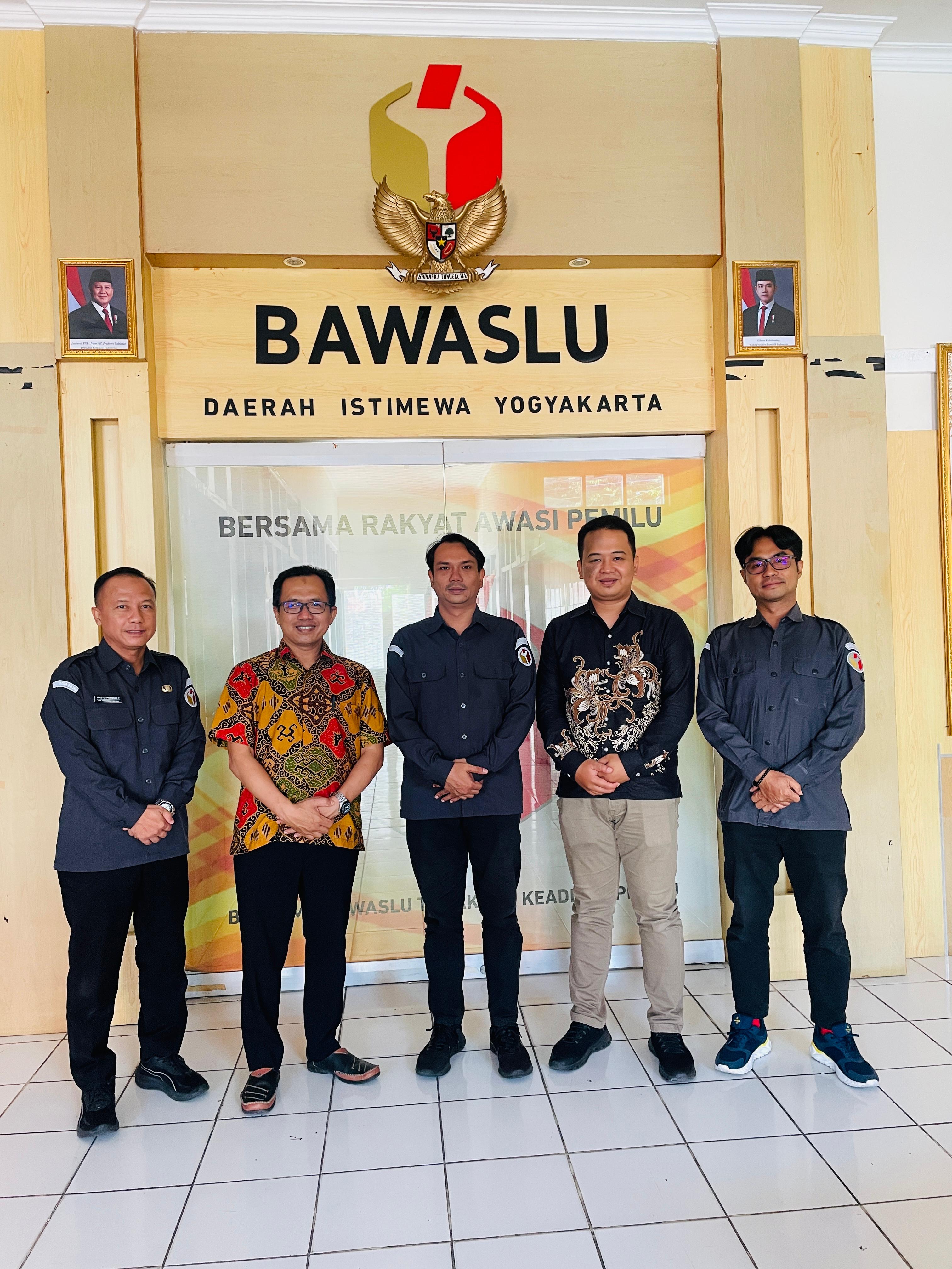 Bawaslu DIY Menerima Penelitian dan Diskusi Terbuka Perihal Keterbukaan Informasi Publik 