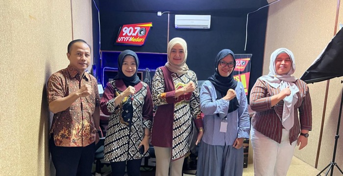 Bawaslu DIY lakukan audiensi dan konsolidasi demokrasi di UTY FM Medari guna menjajaki edukasi masyarakat tentang kepemiluan, demokrasi dan pengawasan pemilu
