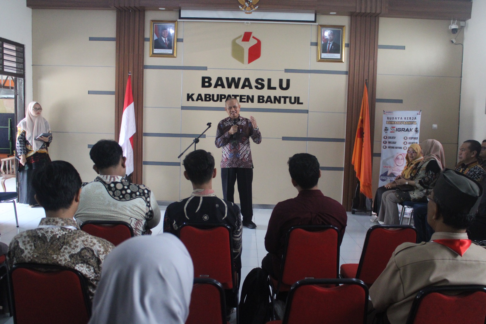 Bawaslu DIY membuka kegiatan Pendidikan Pengawas Partisipatif (P2P) di Bawaslu Kabupaten Bantul sekaligus menjadi narasumber materi dalam kegiatan tersebut.