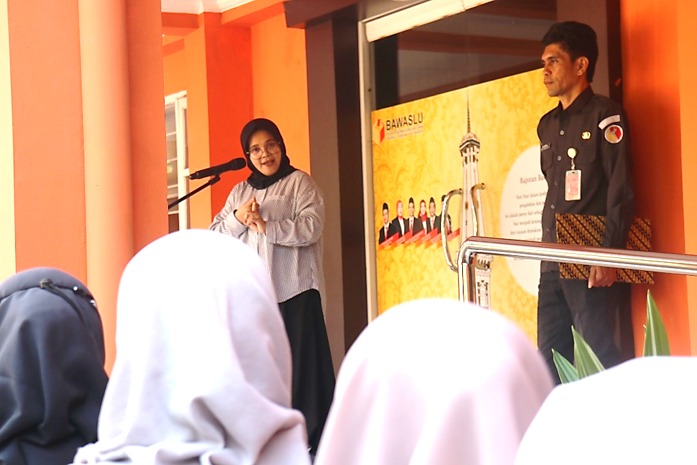 Anggota Bawaslu RI, Lolly Suhenty mengapresiasi kinerja Bawaslu DIY sekaligus memberikan arahan pelaksanaan tugas dan fungsi Bawaslu selama masa non tahapan