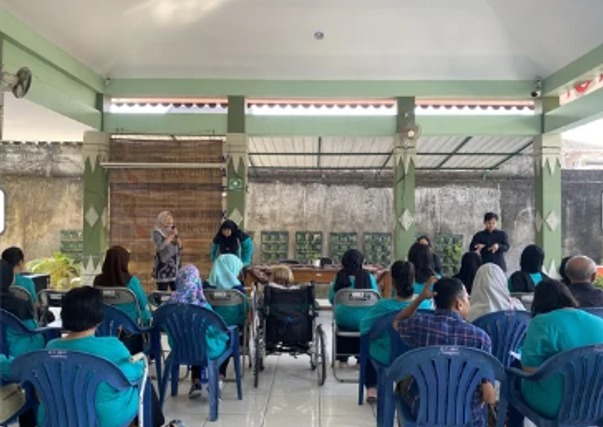 Anggota Bawaslu DIY memaparkan bahwa peran serta seluruh masyarakat, termasuk dari penyandang disabilitas akan mampu mewujudkan pemilu yang berintegritas