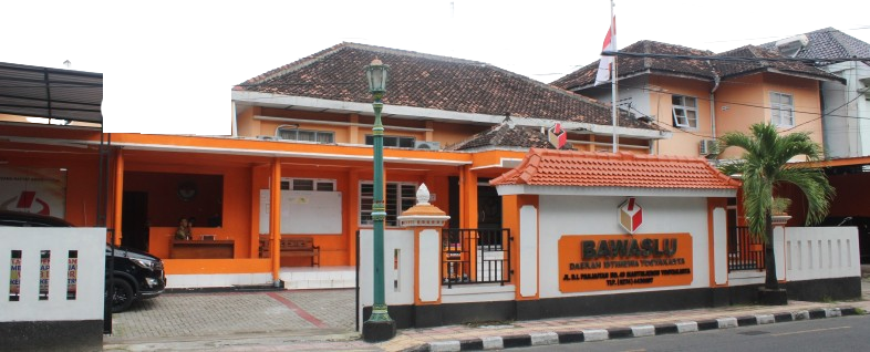 kantor bawaslu diy