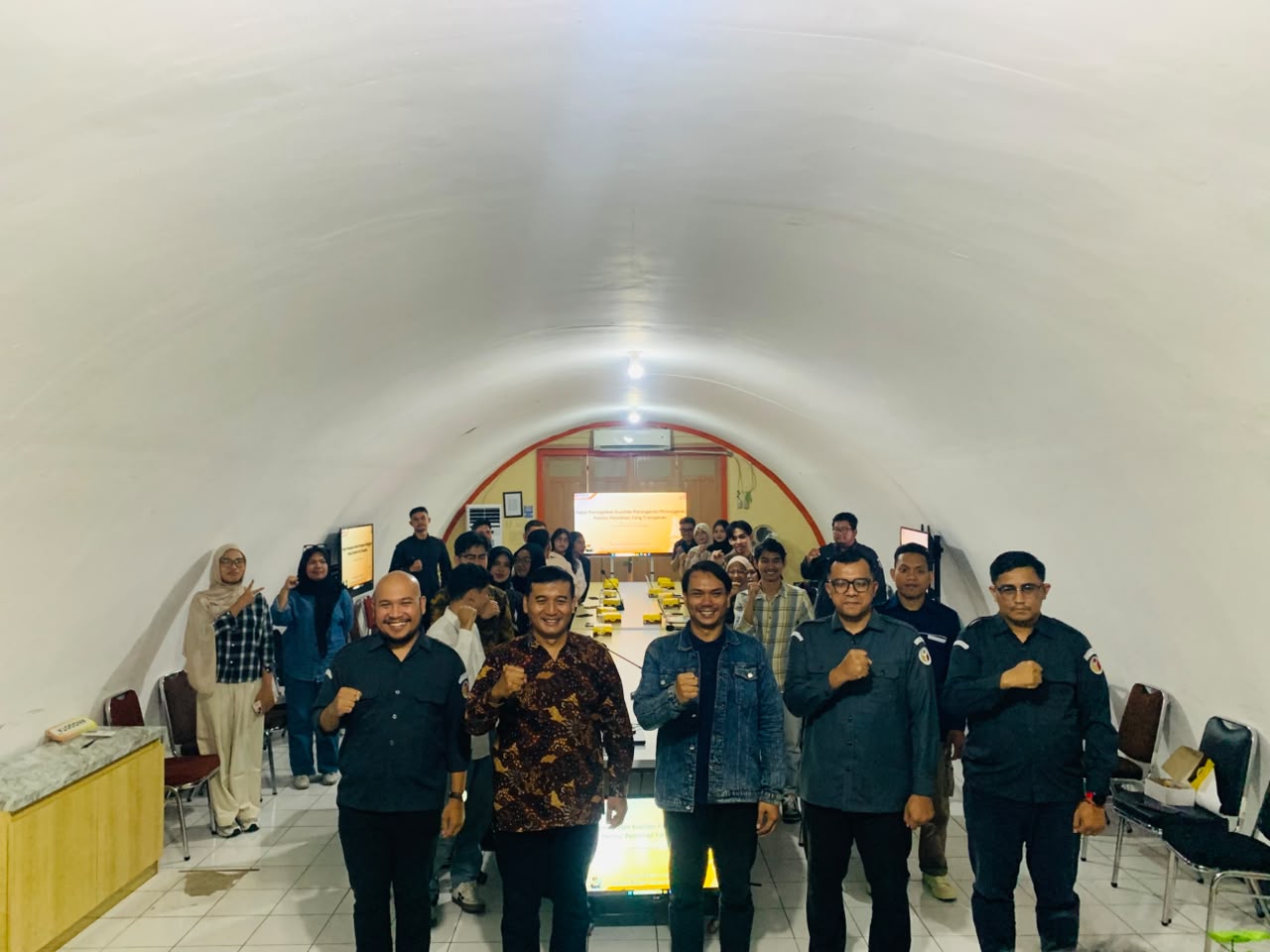 Bawaslu DIY membahas persoalan penanganan pelanggaran bersama M. Amir Nashiruddin