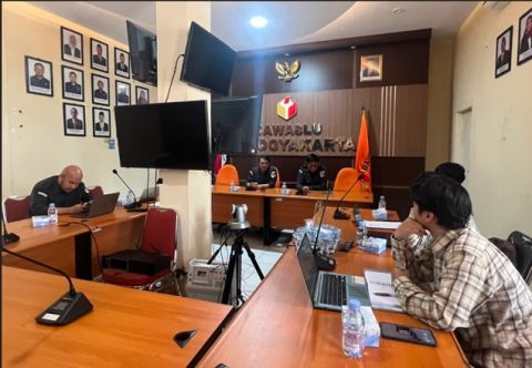 Bawaslu DIY lakukan diskusi penegakan hukum pemilu bersama mahasiswa UIN Sunan Kalijaga jelang Kompetisi Debat Penegakan Hukum Pemilu VI 