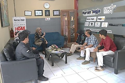 Bawaslu DIY menjajaki kerja sama dengan Star FM dalam memperkuat literasi demokrasi dan pengawasan partisipatif pada masyarakat