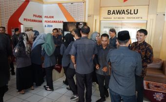 Eratkan Tali Silahturahmi, Bawaslu DIY Terima Kunjungan Bawaslu Kabupaten/Kota