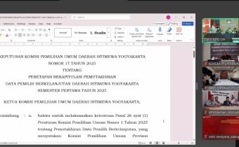 Kawal Akurasi Data Pemilih, Bawaslu DIY Awasi Rapat Pleno PDPB Semester I  Tahun 2025