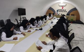 Sekretariat Bawaslu DIY Evaluasi Pengenalan Lingkungan Kerja bagi CPNS