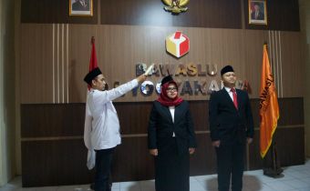 Bawaslu DIY menghadiri undangan pelantikan pejabat struktural dan fungsional Bawaslu RI secara daring