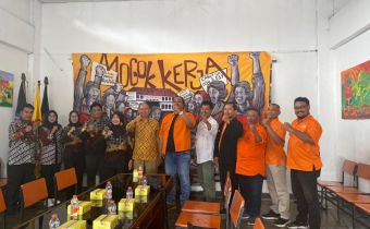 Bawaslu DIY melaksanakan audiensi dan konsolidasi demokrasi bersama DPD Partai Buruh DIY pada Kamis (4/6/2026). Pertemuan tersebut membahas pemutakhiran data partai politik melalui SIPOL, penguatan pendidikan politik, serta persiapan menghadapi Pemilu 2029.