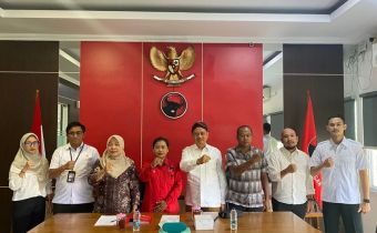 Bawaslu DIY melaksanakan konsolidasi demokrasi dan audiensi dengan DPD PDI Perjuangan DIY, Rabu (17/6/2026), kegiatan tersebut dilakukan untuk memperkuat sinergi antara penyelenggara dan peserta pemilu, mendorong pendidikan politik, serta menghimpun masukan sebagai bagian dari persiapan penyelenggaraan Pemilu 2029 yang berintegritas dan berkualitas.