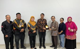 Bawaslu DIY lakukan audiensi sekaligus konsolidasi demokrasi ke Universitas Widya Mataram untuk mengajak mahasiswa berkontribusi dalam permasalahan pemilu melalui Kompetisi Debat Hukum Pemilu VI