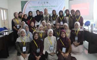 Anggota Bawaslu DIY, Umi Illiyina menjelaskan peran perempuan sebagai agen perubahan pada demokrasi dan peradaban bangsa 