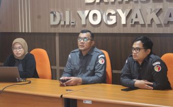 Plt. Kepala Sekretariat dan Kepala Bagian Administrasi menerima Inspektorat Wilayah I dalam Entry Meeting Audit Operasional Bawaslu DIY