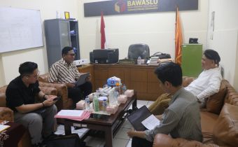 Bawaslu DIY dan KISP membedah budaya politik uang dari perspektif psikologi dan budaya.