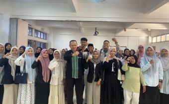 Ketua Bawaslu DIY mengajak mahasiswa UIN Sunan Kalijaga berdiskusi tentang tahapan pemilu